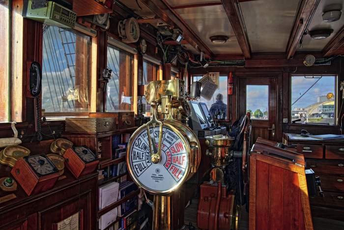 SCC Sea Cloud Bridge.jpg